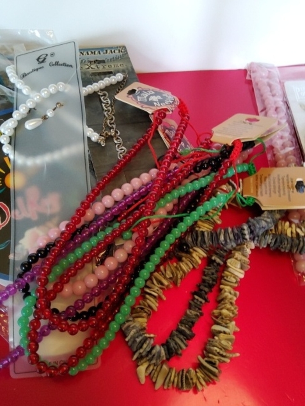 New old stock beach necklaces. - Picture 5 of 9